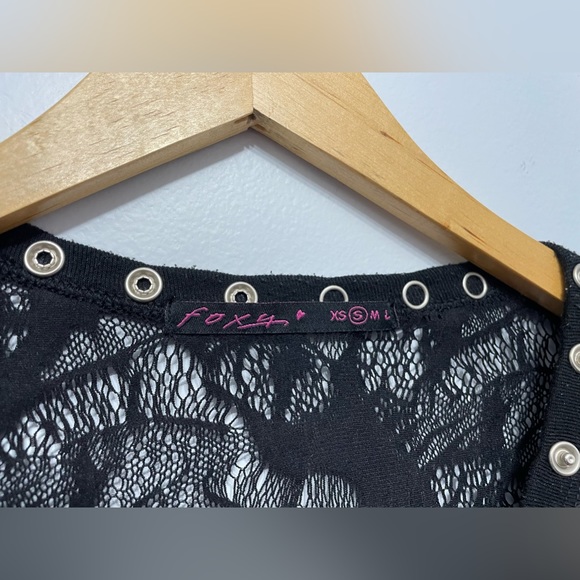 FOXY Black Lace Longsleeve with Unique Buttons - Picture 3 of 5